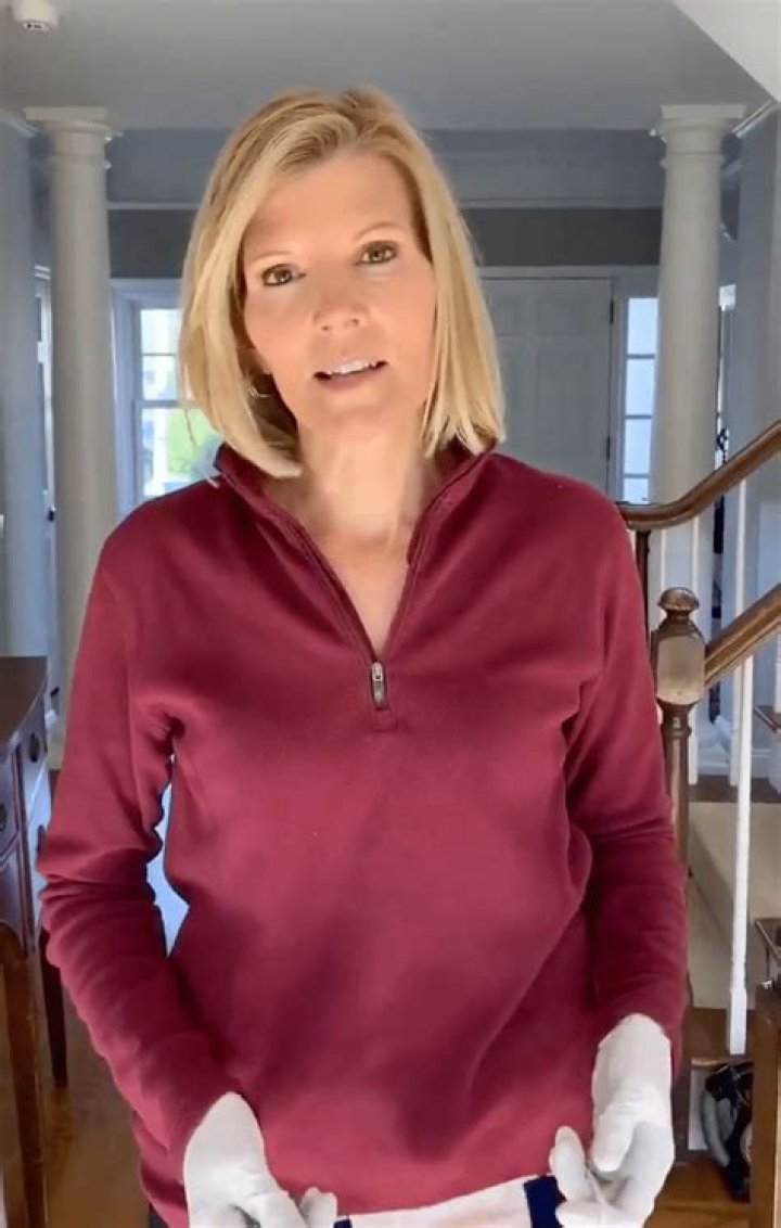 Where is Kate Snow now? Illness, Height, Age, Son, Net Worth